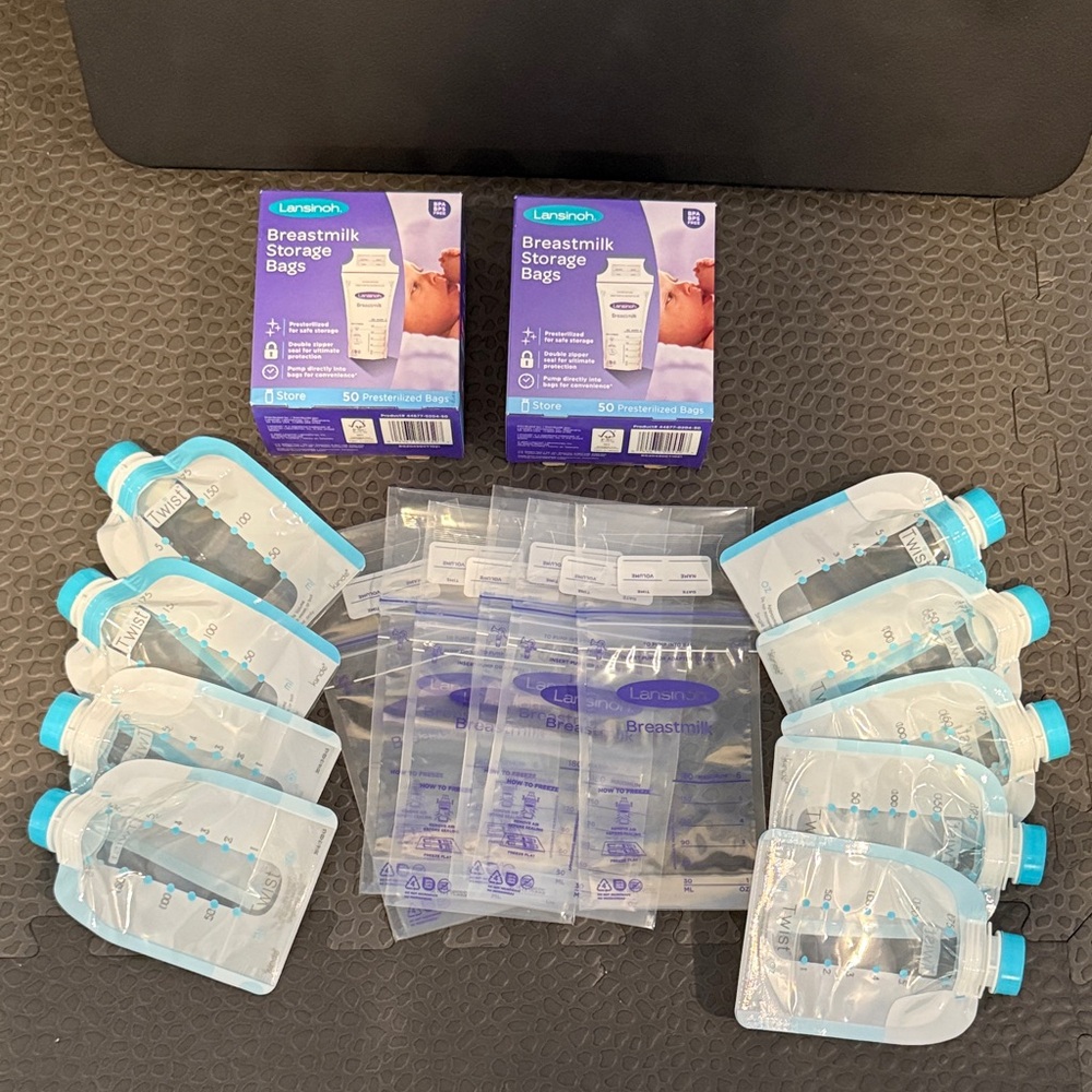 Lansinoh Breastmilk Storage bags and Kiinde Twist Breast Milk Storage Bags
